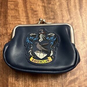 Warner Bros. Ravenclaw Coin Purse - Blue and Black